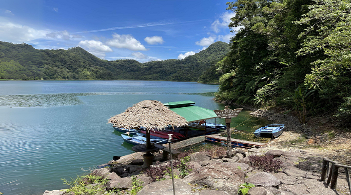 9 Lake Balinsasayao